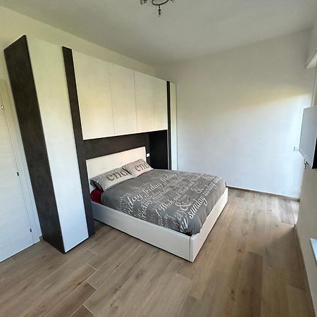 Camera Matrimoniale In Casa Malpensa 501 Samarate المظهر الخارجي الصورة